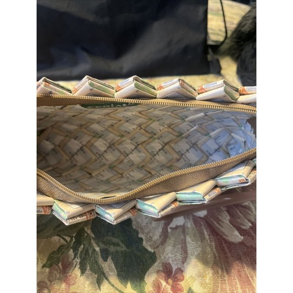 ECOIST CLUTCH PURSE FORDAHM ROAD BRONX N.Y. - Picture 4 of 4